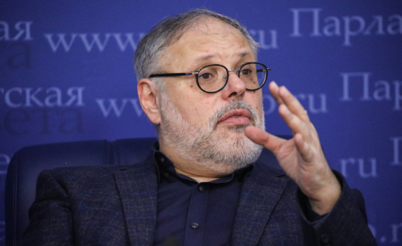 Михаил Хазин: САЩ предават на Русия цяла Източна Европа, включително България