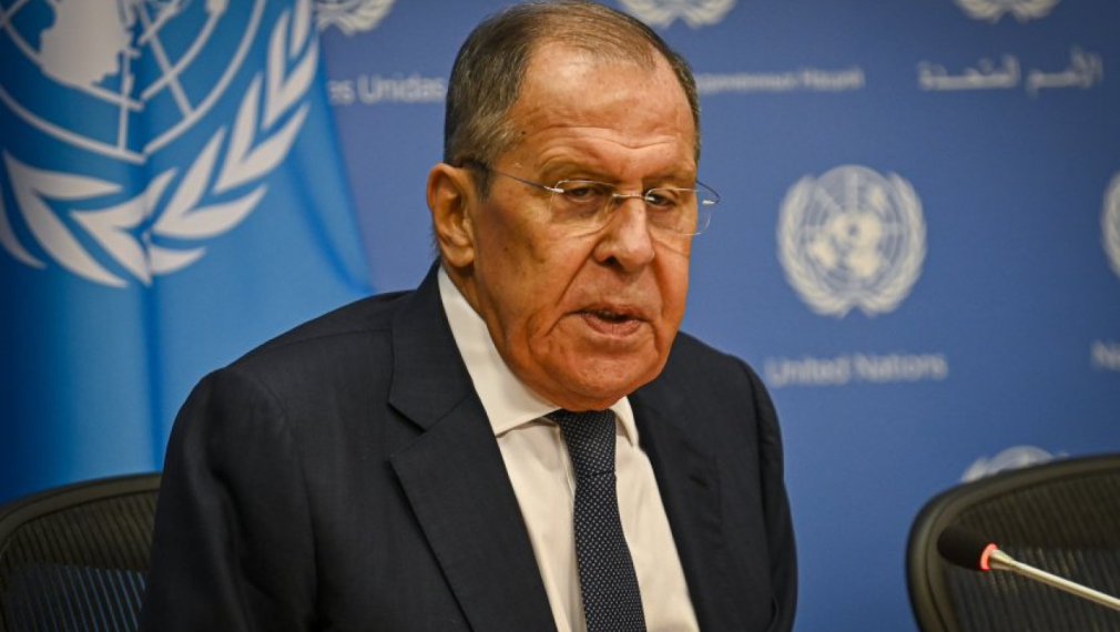 Лавров: Киев атакува с 91 дрона резиденцията на президента Путин в Новгородска област