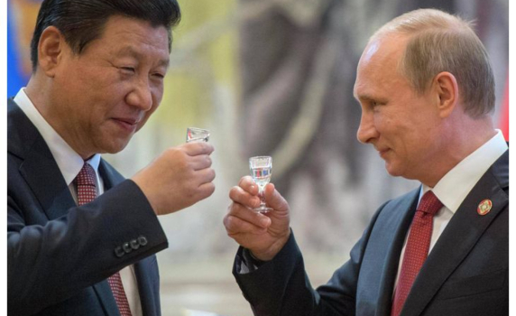 Си Цзинпин и Владимир Путин си размениха поздравления по случай Нова година