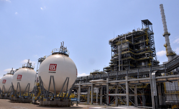 Американските Chevron и Quantum с оферта от $22 млрд. за активите на „Лукойл“, включително в Бургас