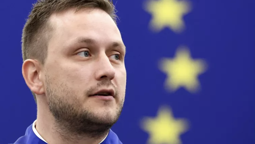 „Не искаме да бъдем американци“, обявиха гренландски партии