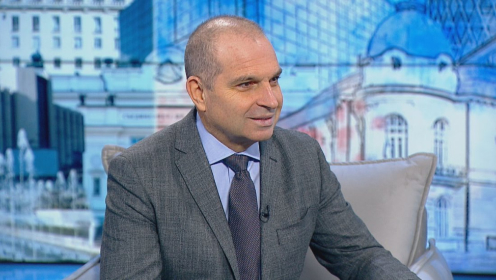 Гроздан Караджов: Над 30 милиона лева вече са обменени в евро през "Български пощи"