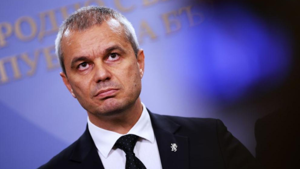 Костадинов: Подкрепяме Тръмп за Гренландия, защото отслабва основния ни враг - ЕС!