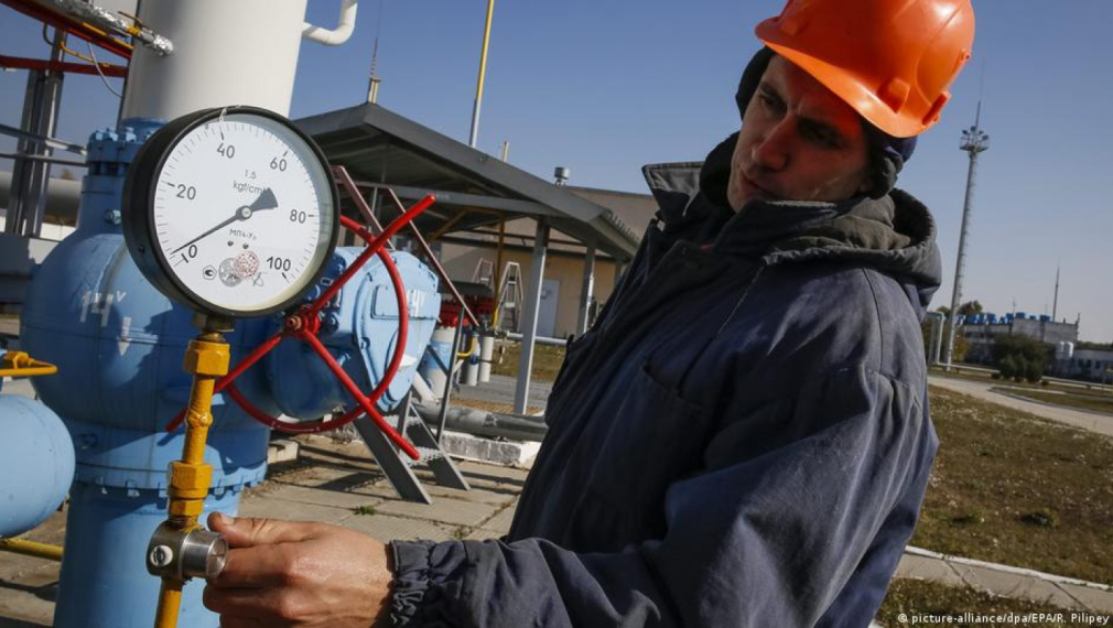 Газът в Европа скочи с 20% за седмица, запасите са с 16 пункта под сезонната норма