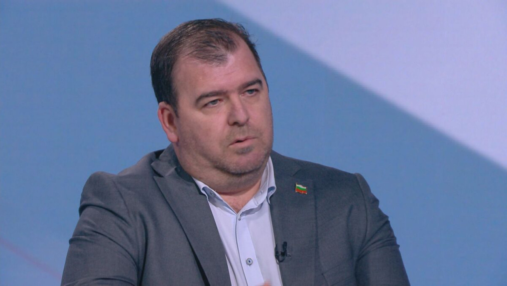 Явор Гечев: Радев ще помете статуквото с появата си на терена