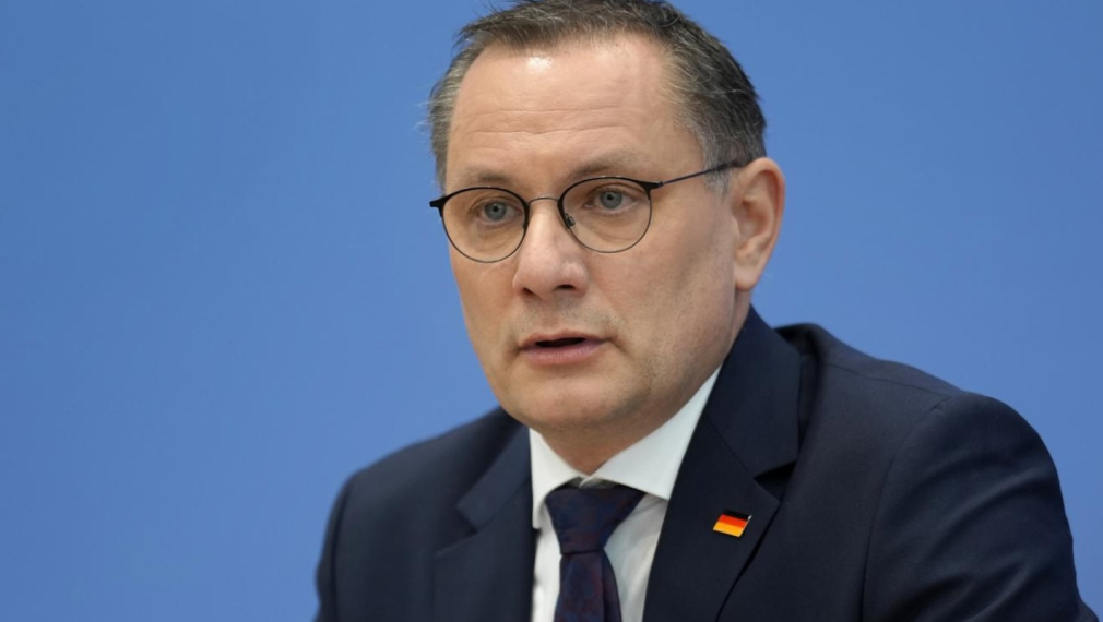 Лидерът на "Алтернатива за Германия" призова правителството на Мерц да говори с Русия