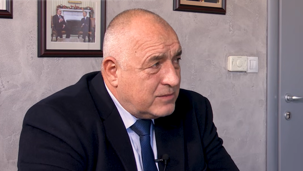 Борисов пред "Капитал": Пеевски предложи Атанас Славов от ПП-ДБ за министър на правосъдието. Делян Пеевски и Христо Иванов работеха заедно по съдебната реформа