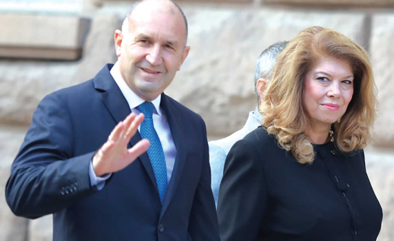 КС единодушно прие оставката на Румен Радев, Илияна Йотова е новият президент на страната