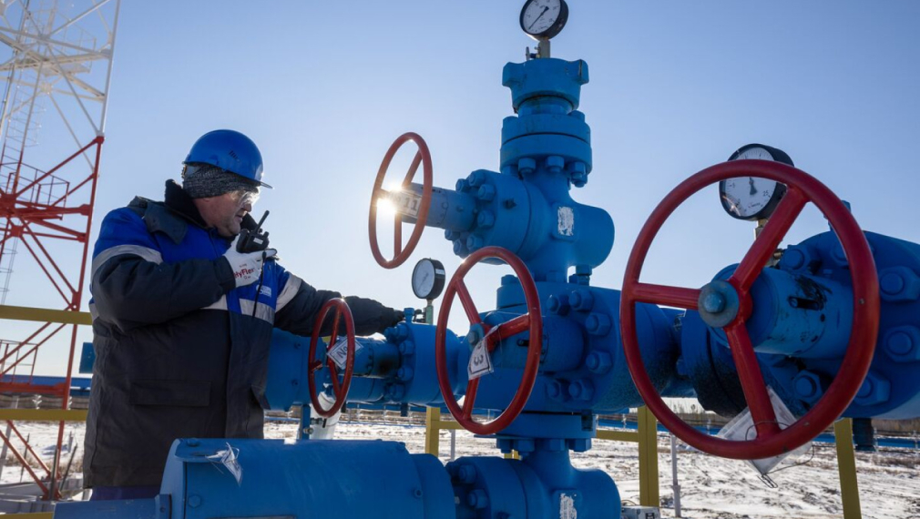 ЕС одобри финално забраната за внос на руски газ от 2027г., Унгария и Словакия „против“, България се въздържа