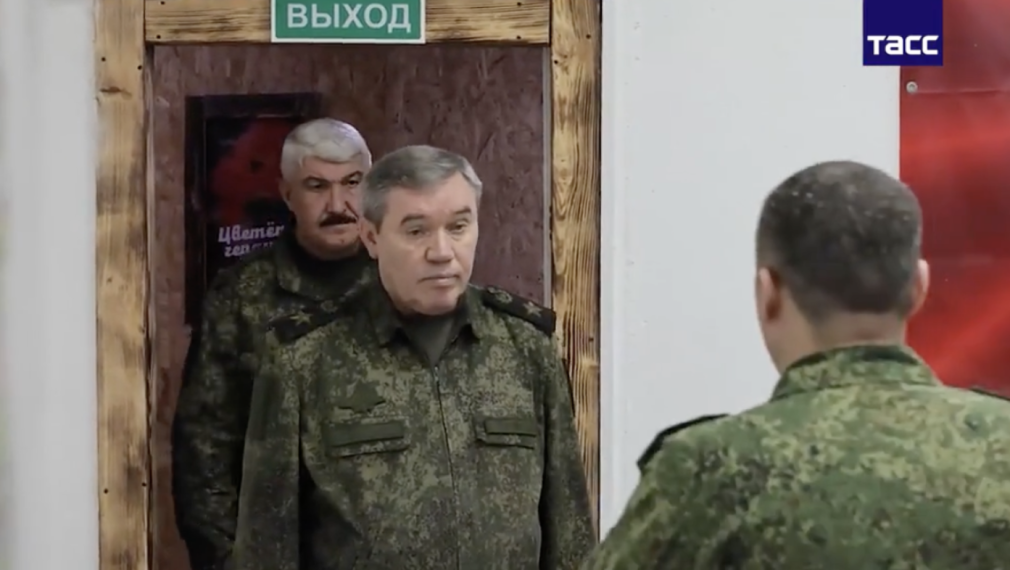 Герасимов: Руските сили настъпват във всички направления, през януари превзеха 500 кв. км