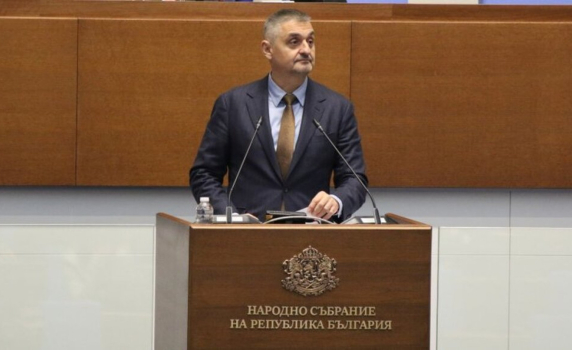 Тротинетките влизат в регистър и ще имат номера, реши окончателно парламентът