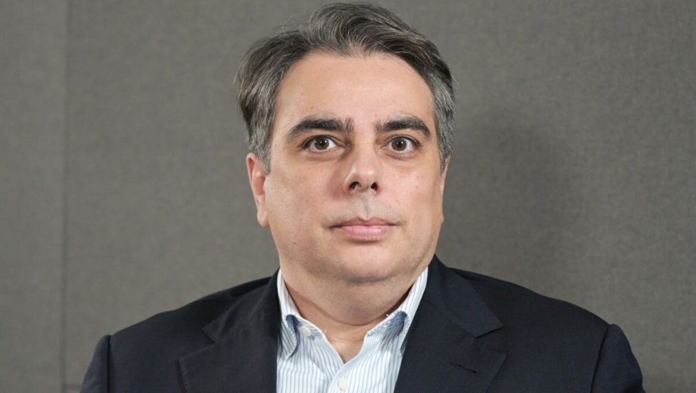 Асен Василев загуби делото срещу Тошко Йорданов: Съдът прие за верни твърденията за схема с откраднат софтуер
