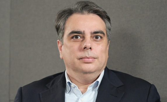 Асен Василев загуби делото срещу Тошко Йорданов: Съдът прие за верни твърденията за схема с откраднат софтуер