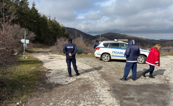 Окриха мъртви Ивайло Калушев, детето и младежа в кемпер край Враца
