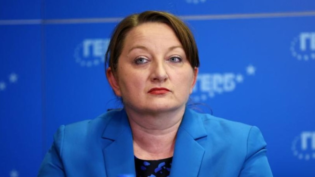 Деница Сачева: Служебният кабинет ще е на ПП-ДБ