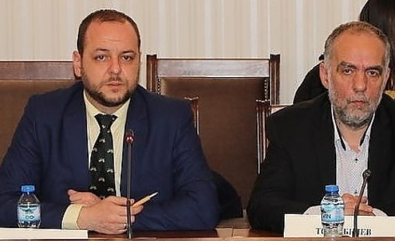 В последния си ден Сандов и Белев раздали почти милион на НПО