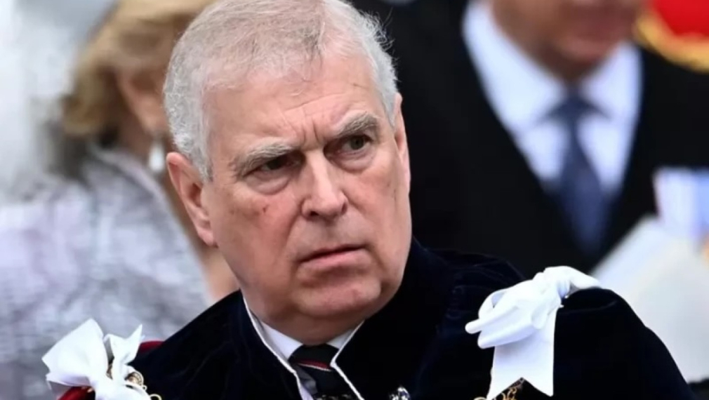 Полицията арестува бившия принц Андрю заради досиетата на Епстийн