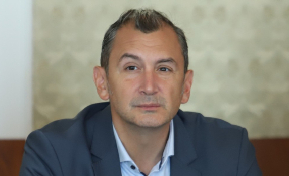 МЗ: Не са вземани решения за освобождаване на директори на болници по политически или изборни съображения