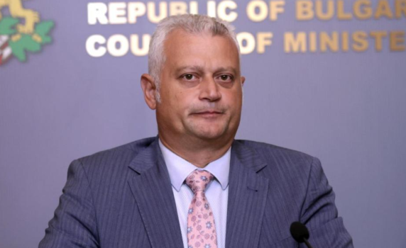 Дечев: Не съм се месил в разследването на „Петрохан“ и „Околчица“, няма да уволнявам екипа