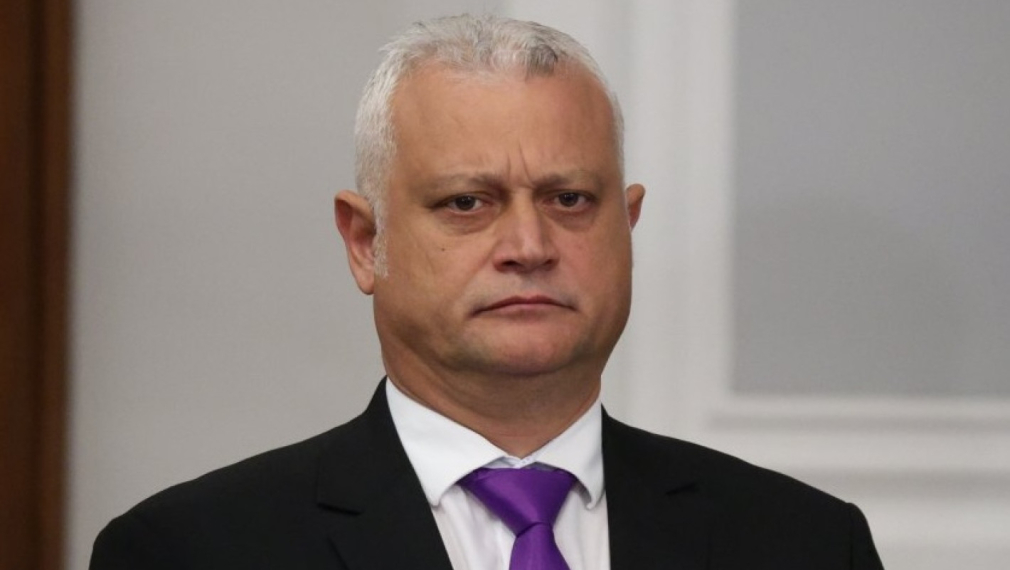 СГП разпореди проверка за действия на вътрешния министър Емил Дечев за "Петрохан"
