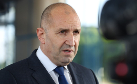Румен Радев се регистрира за изборите с коалиция „Прогресивна България“