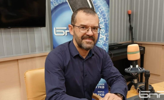 Най-важната цел на САЩ е да отворят Ормузкия проток, но не изглеждат подготвени. Скоро целият свят ще бъде изнервен