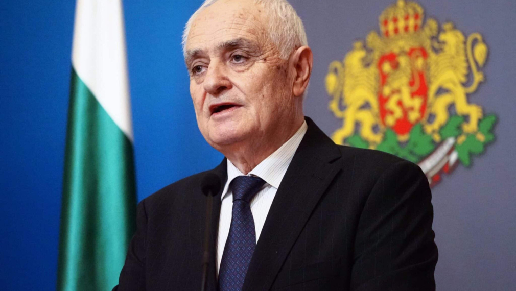 Запрянов е разрешил чужди съюзнически сили и средства да пребивават в България