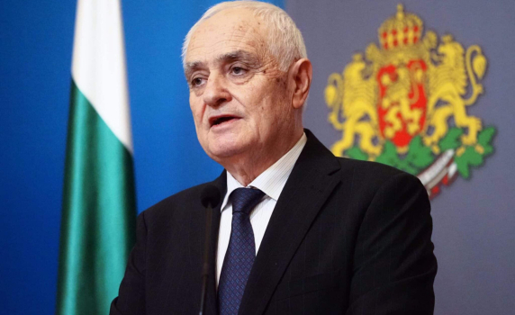 Запрянов е разрешил чужди съюзнически сили и средства да пребивават в България