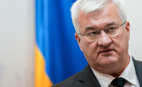 Киев обвини Унгария, че е взела за заложници служители на украинска банка в Будапеща, превозвали милиони и злато