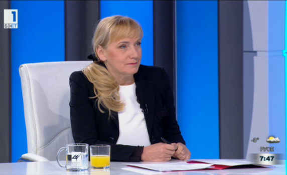 Елена Йончева: България е на пътя на огромен мигрантски поток от Иран