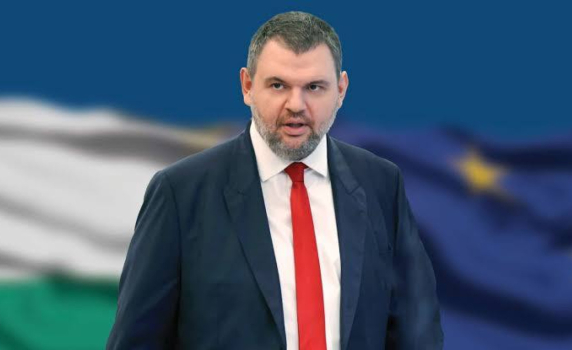 НС задължи кабинета да внесе за ратификация членството в Съвета за мир. Пеевски: Много съм доволен