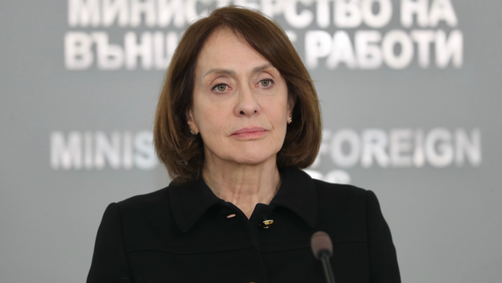 Надежда Нейнски: Няма пряка заплаха за България, но всяка война е риск за световния мир