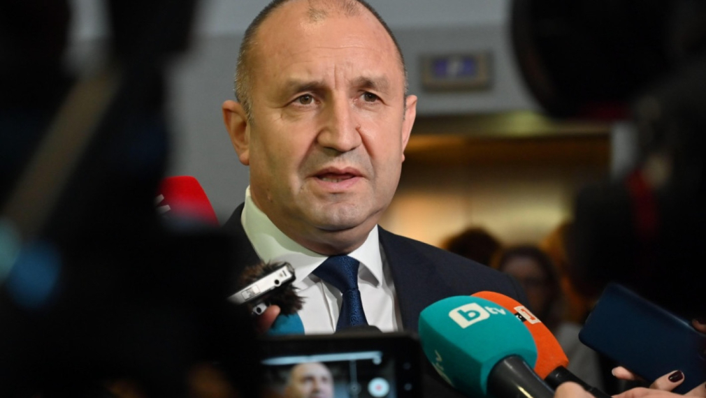 Румен Радев: Борисов предаде цяла България в ръцете на Пеевски