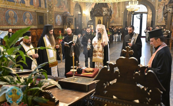 Българският патриарх Даниил отслужи трисагий за упокоилия се Грузински патриарх Илия II