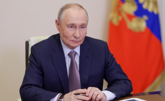 Путин увери лидера на Иран, че Русия остава верен приятел