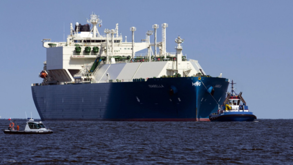 "Файненшъл таймс": Светът е на ръба - LNG доставките от Персийския залив спират до 10 дни