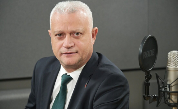 Дечев смени тихомълком шефката на Института по криминалистика, който изготвя всички експертизи по "Петрохан"