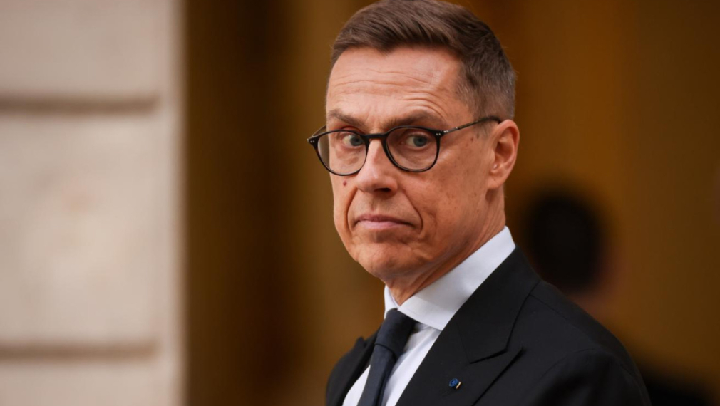Стуб: НАТО се раздели на либералния Север и ориентираните към сделки САЩ