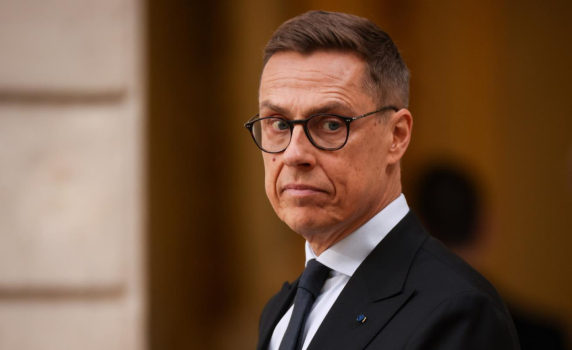 Стуб: НАТО се раздели на либералния Север и ориентираните към сделки САЩ