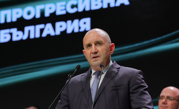 Радев: Борисов говори открито за добив на шистов газ в житницата на България, трябва да го спрем