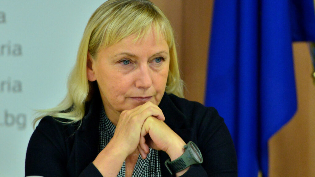 Елена Йончева: Сезираме Европейския парламент за натиск в предизборната кампания
