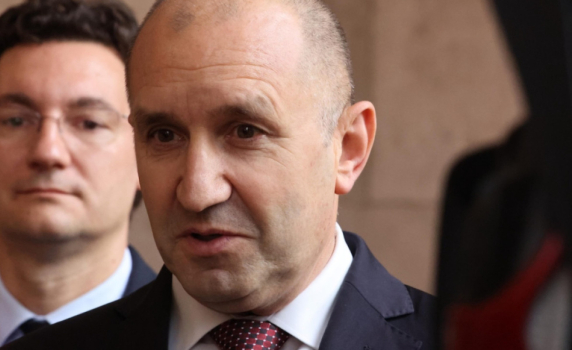 "Сова Харис": Радев увеличава преднината с над 14% пред ГЕРБ, БСП влиза в следващия парламент