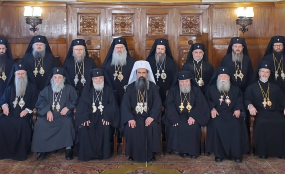 Патриаршеско и синодално пасхално послание: Възкръсналият Христос е единствената ни надежда в свят, разтърсван от войни, смърт и неправда