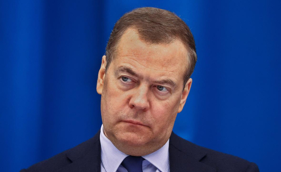 Медведев: Фабриките за дронове в Европа са легитимни цели