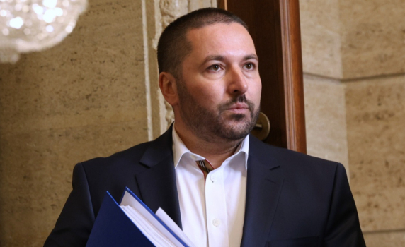 Николай Попов с отворено писмо до ПП-ДБ: Вашите партньори от "Българските елфи" се изгавриха с паметта на дъщеря ми