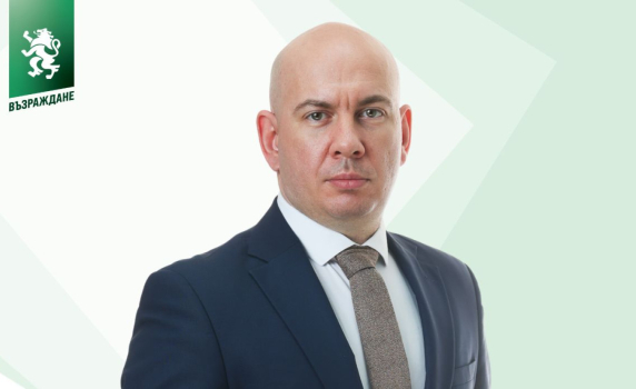 Ангел Георгиев, „Възраждане“: Благодарение на нашите действия Милан Димитров се връща в България, докато Радев не оказа помощ