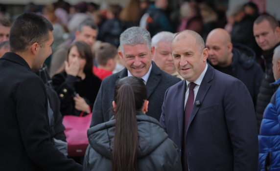 Радев за Априлското въстание: Благодарение на мъчениците днес имаме държава, герб и знаме