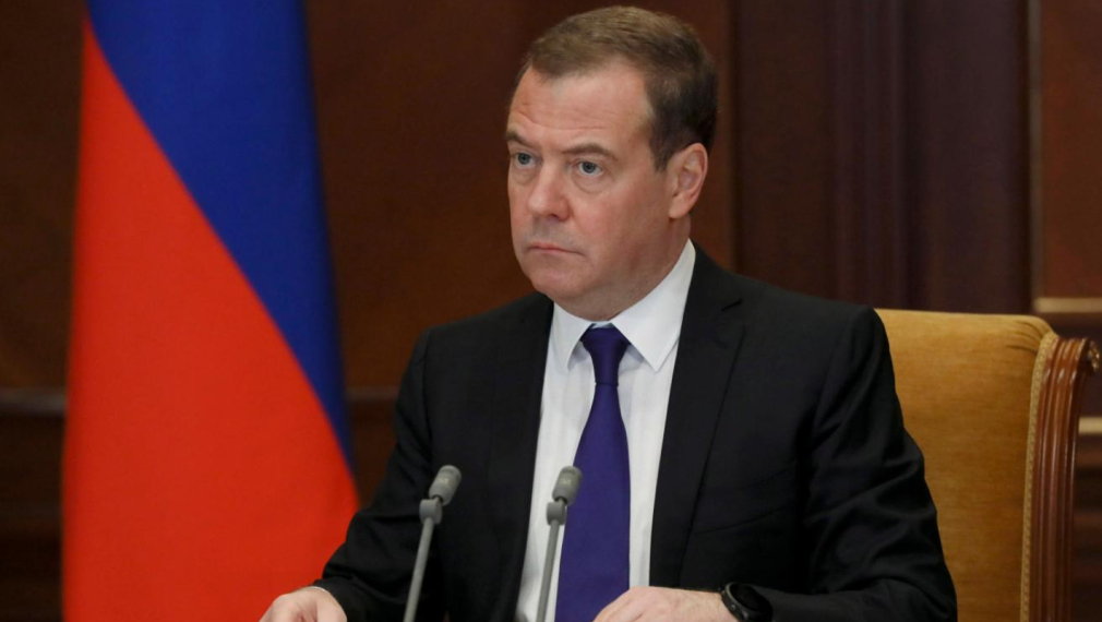 Медведев: Начело на Европа стоят идиоти. Америка е основният ни съперник