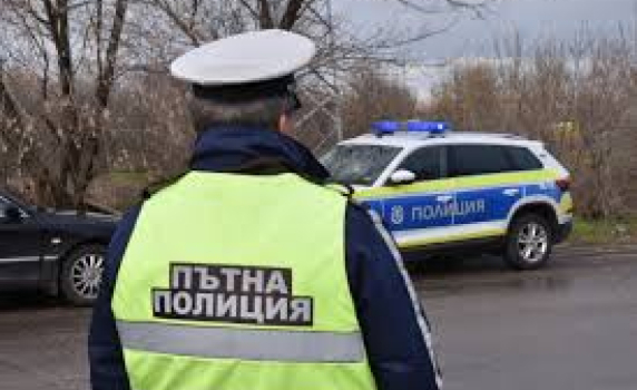 Жена загина при катастрофа с кола, шофирана от прокурор от Враца