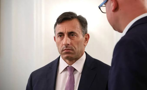 Спецов пренарежда договорите в „Лукойл“ - идва поскъпване не само при горивата